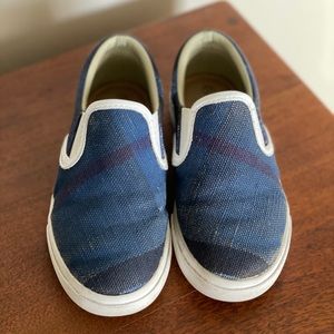 Burberry Boys shoes size 27